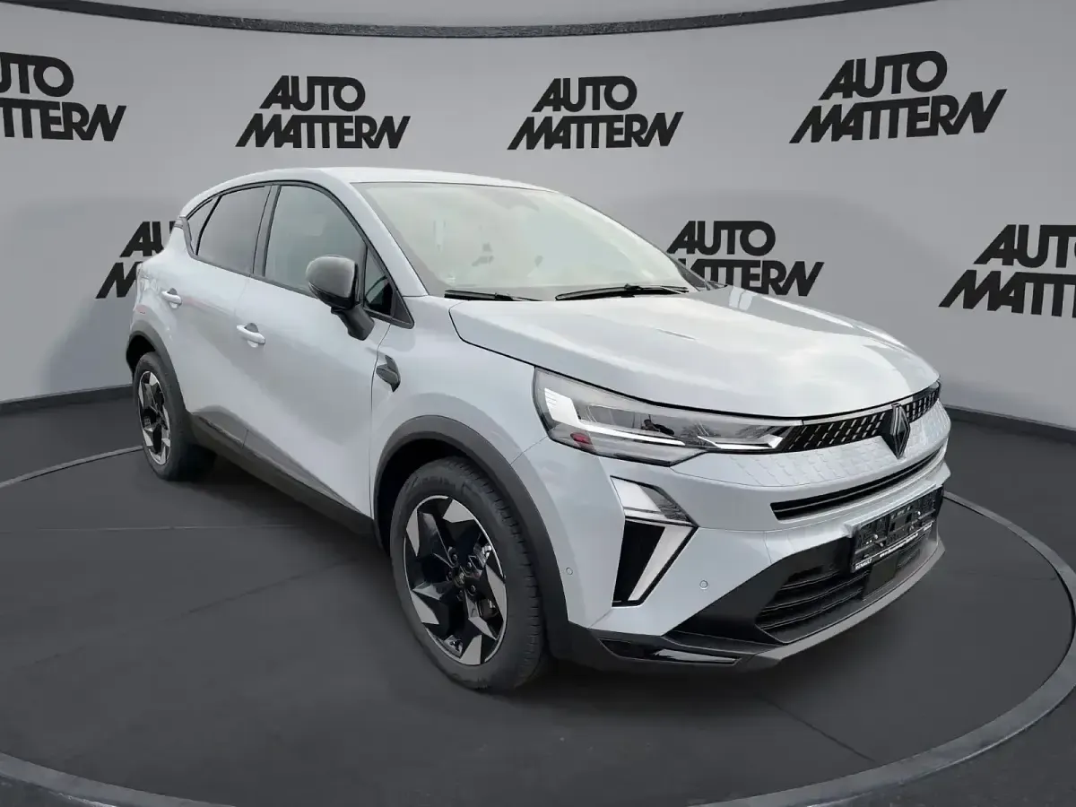 Käytetty Renault Captur 114 HP (83 kW) 2025 Katumaasturi