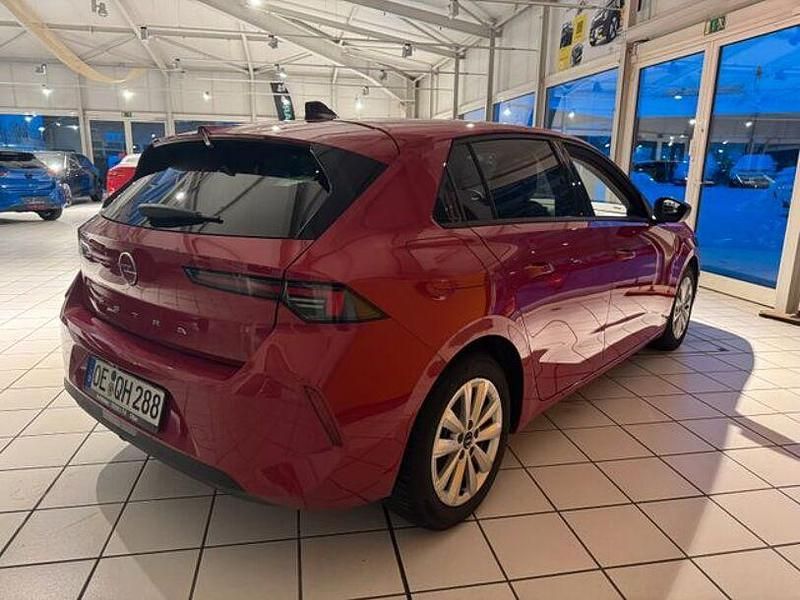 Gebraucht Opel Astra Edition 110 PS (80 kW) 2024 Rot Limousine