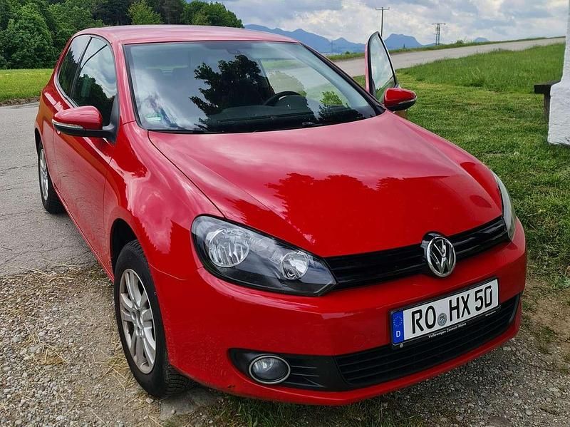 Rot Gebraucht 2009 VW Golf VI Comfortline Limousine | 4.500 € (Fairer Preis) - Bild 1/4