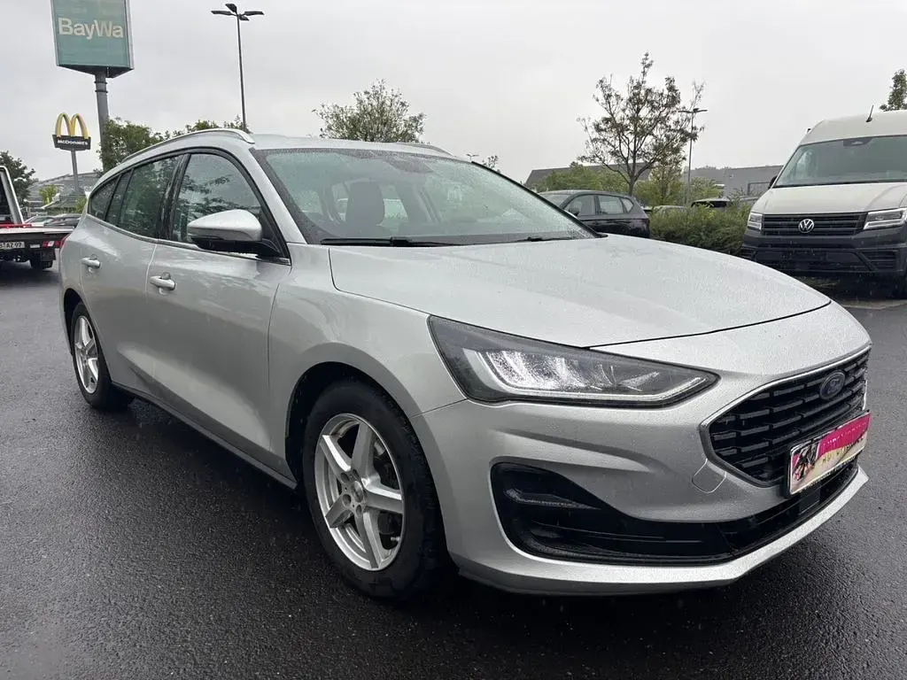 Gebraucht Ford Focus Style 120 PS (88 kW) 2022 Silber Limousine