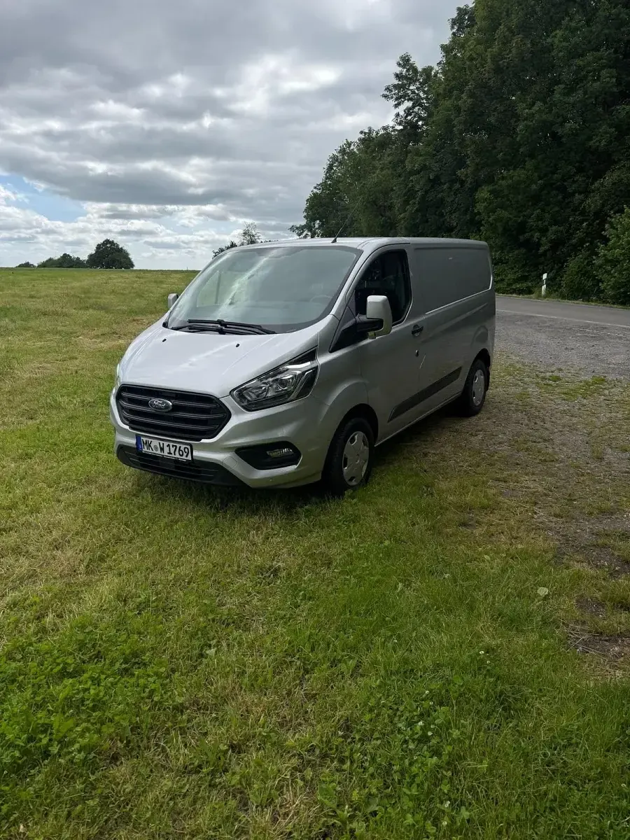 Gebraucht Ford Transit Custom 105 PS (77 kW) 2020 Grau Van / Kleinbus