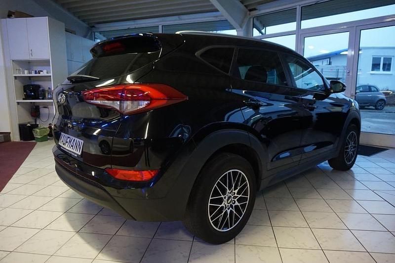 Gebraucht Hyundai Tucson Comfort 132 PS (97 kW) 2018 Phantom black SUV