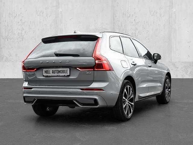 Gebraucht Volvo XC60 Plus 197 PS (144 kW) 2023 Vapour grey SUV