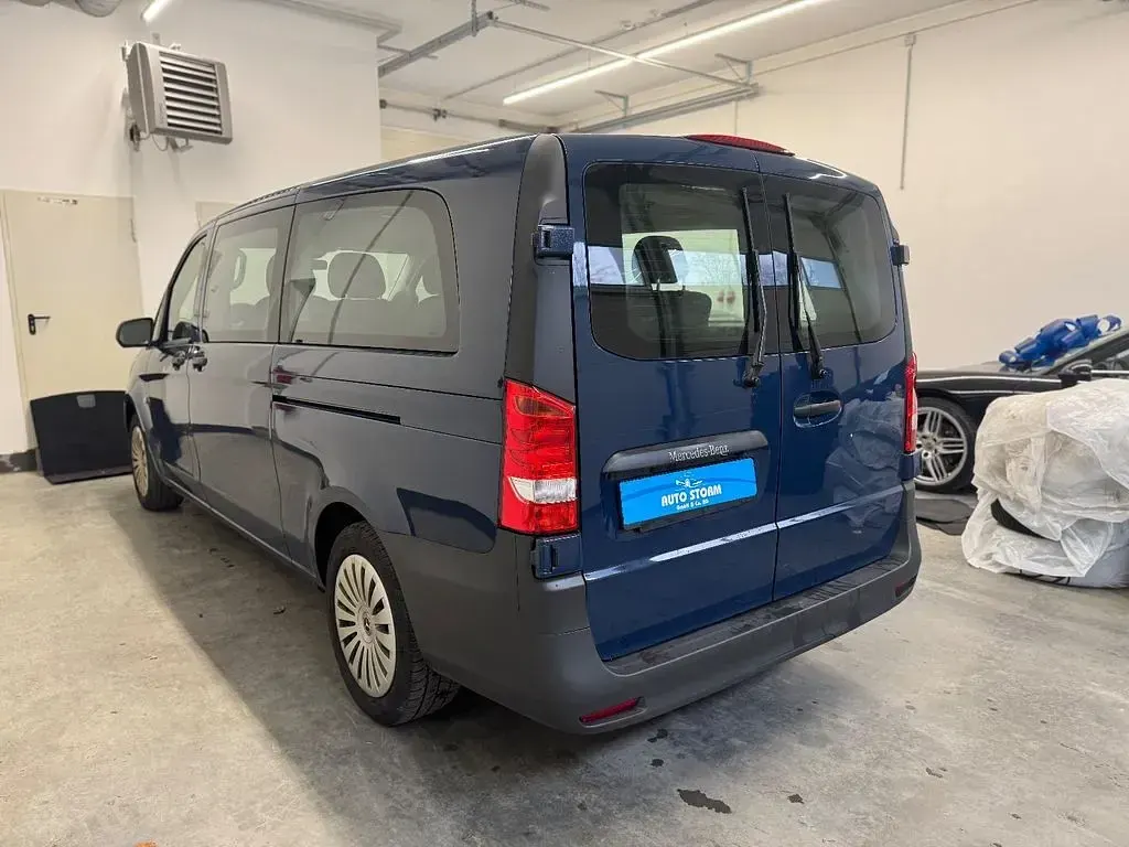 Gebraucht Mercedes Vito 136 PS (100 kW) 2022 Stahlblau Van