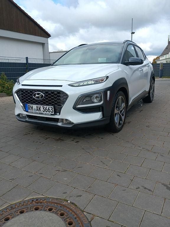 Weiß Gebraucht 2020 Hyundai Kona Premium SUV | 16.800 € (Fairer Preis) - Bild 1/4