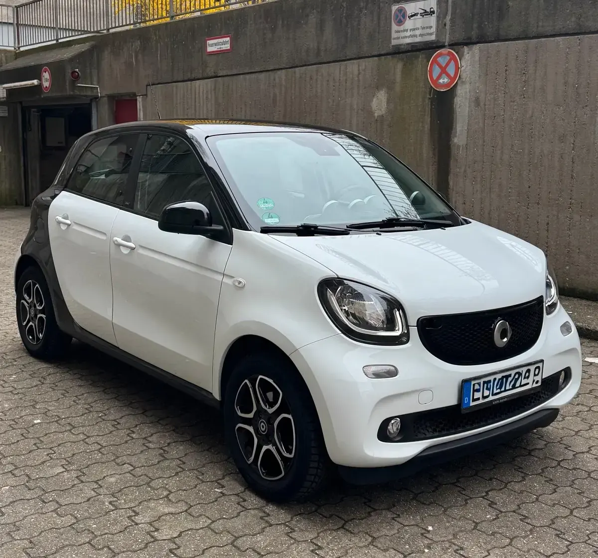 Gebraucht Smart ForFour Prime 71 PS (52 kW) 2015 Weiß Kleinwagen
