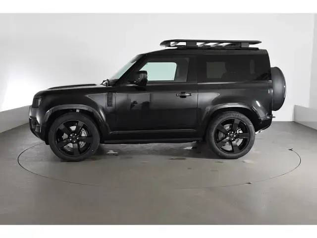 Neu Land Rover Defender HSE Dynamic 349 PS (256 kW) 2026 Schwarz SUV