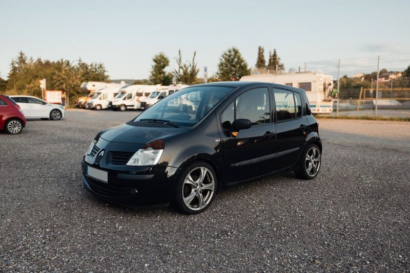 Schwarz Gebraucht 2005 Renault Modus Van / Kleinbus | 1.800 € (Fairer Preis) - Bild 1/4