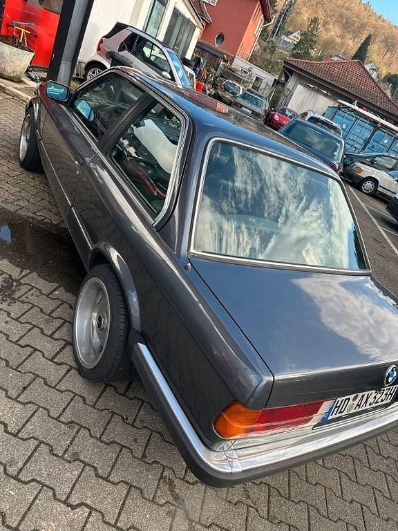 Gebraucht BMW 323 Performance 139 PS (102 kW) 1983 Grau Coupé
