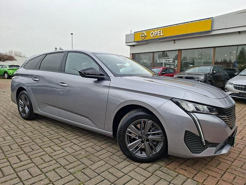 Blau Gebraucht 2024 Peugeot 308 Allure Kombi | 21.990 € (Superpreis) - Bild 1/4