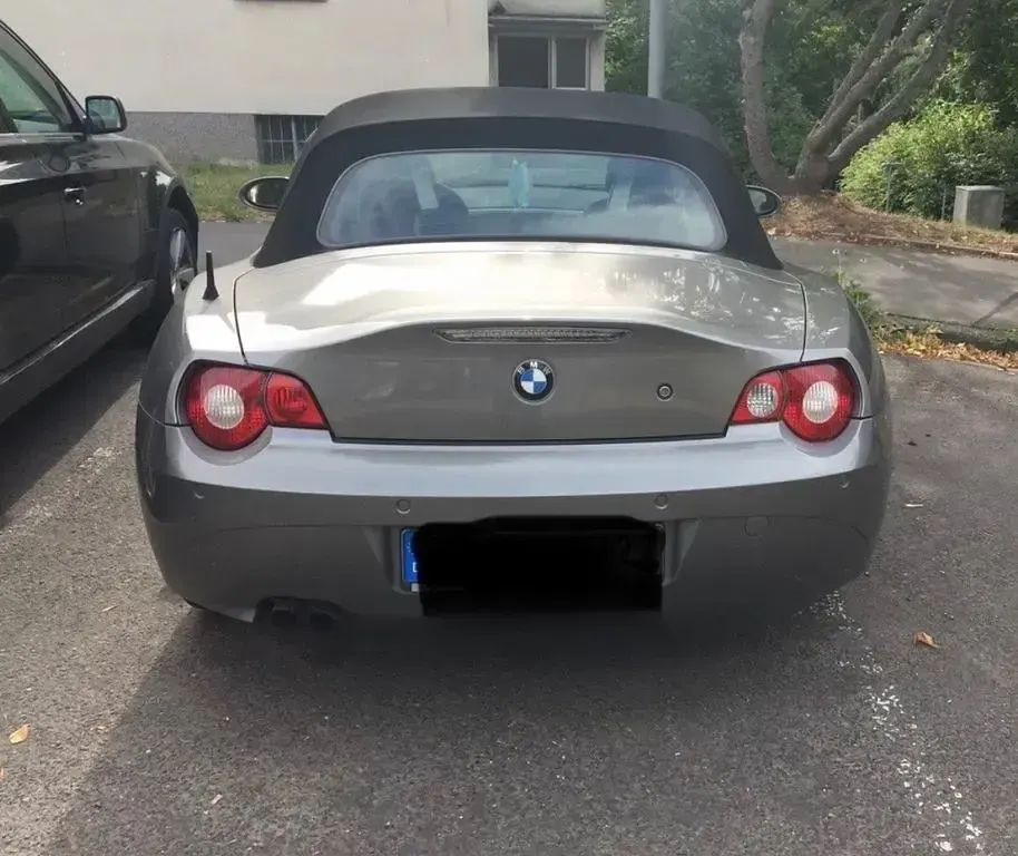 Gebraucht BMW Z4 Sport Line 170 PS (125 kW) 2005 Grau Cabrio