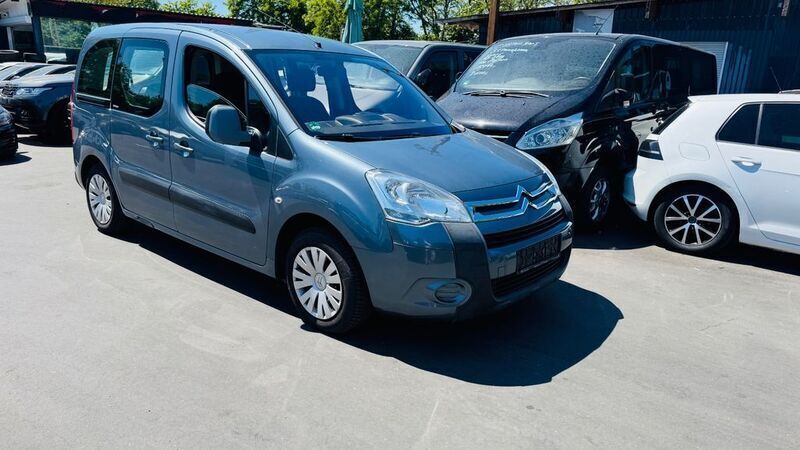 Grau Gebraucht 2009 Citroën Berlingo Van / Kleinbus | 3.777 € (Superpreis) - Bild 1/4