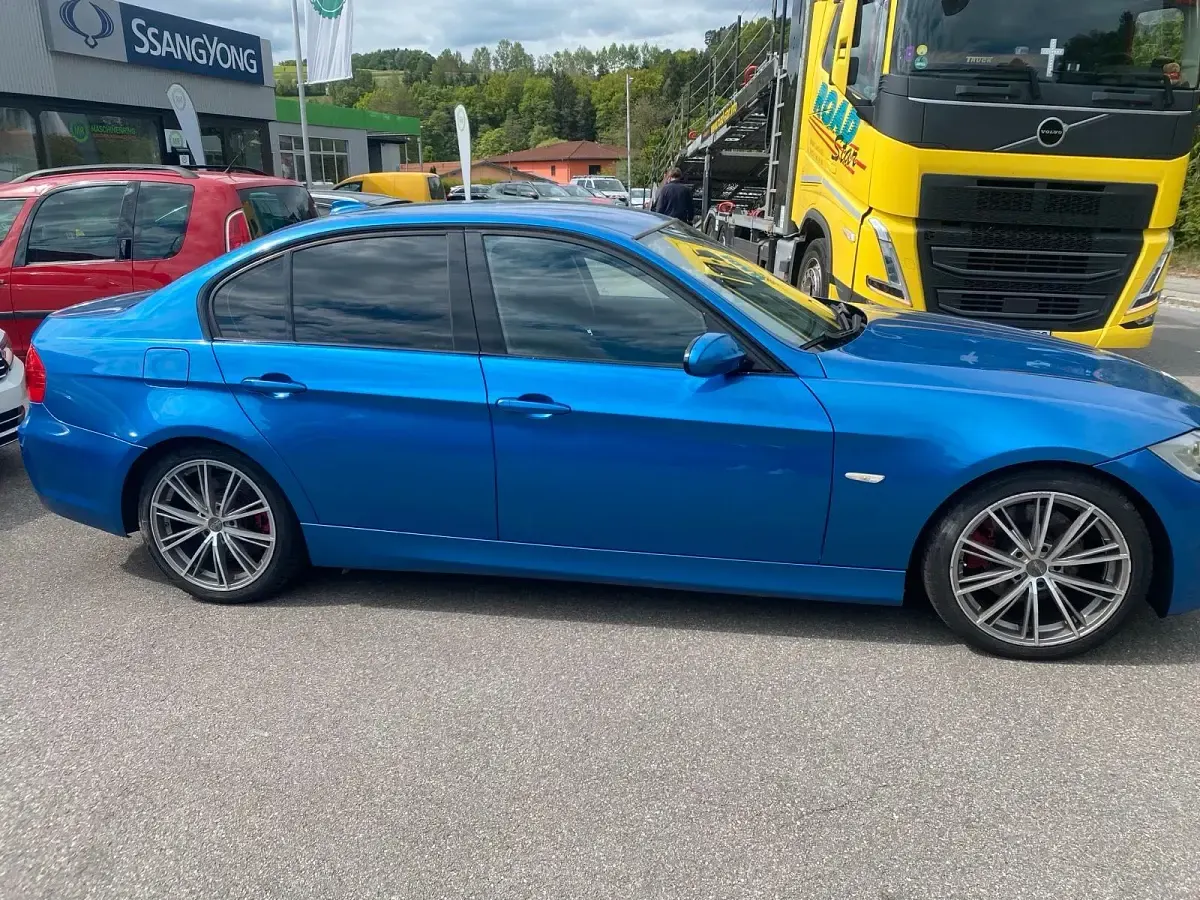Gebraucht BMW 330 258 PS (189 kW) 2005 Blau Limousine