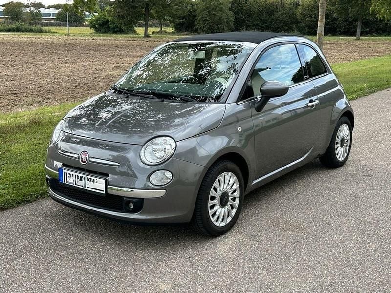 Grau Gebraucht 2015 Fiat 500C Lounge Cabrio | 7.600 € (Guter Preis) - Bild 1/4