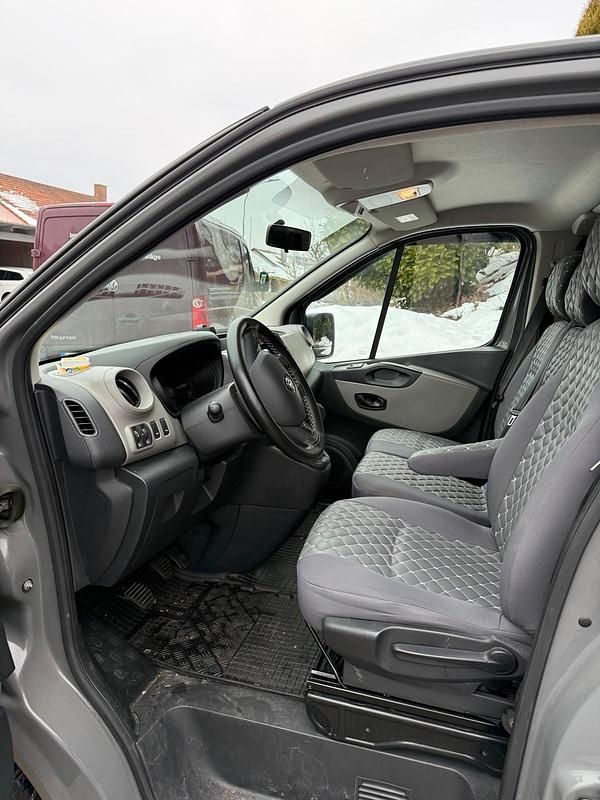 Gebraucht Renault Trafic 125 PS (91 kW) 2016 Grau Van / Kleinbus