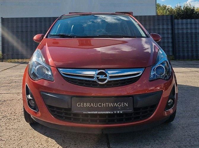 Orange Gebraucht 2011 Opel Corsa Innovation Kleinwagen | 5.599 € (Etwas zu teuer) - Bild 1/4