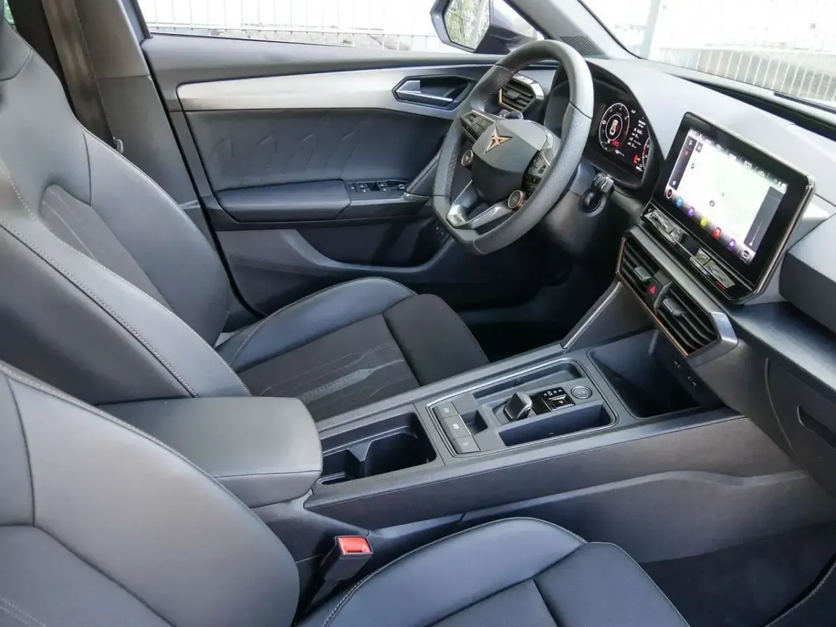 Gebraucht Cupra Leon VZ 245 PS (180 kW) 2022 Petrolblau matt Kombi