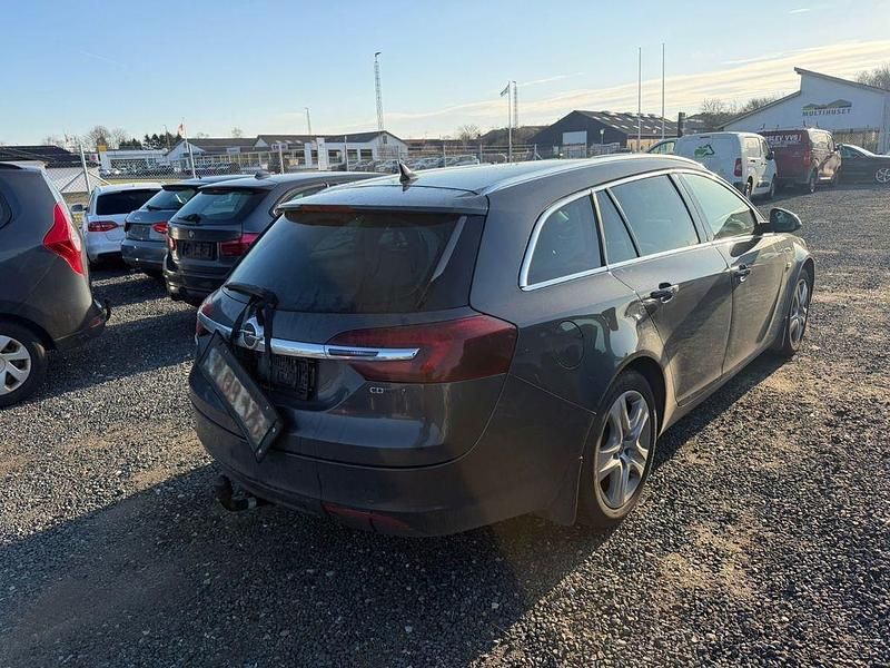 Gebraucht Opel Insignia Innovation 163 PS (119 kW) 2014 Grau Kombi