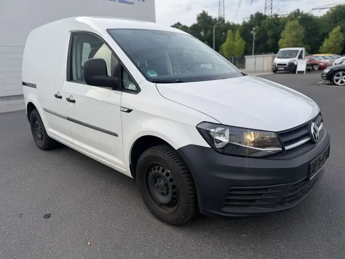 Używany VW Caddy 102 KM (75 kW) 2016 Biały Minivan