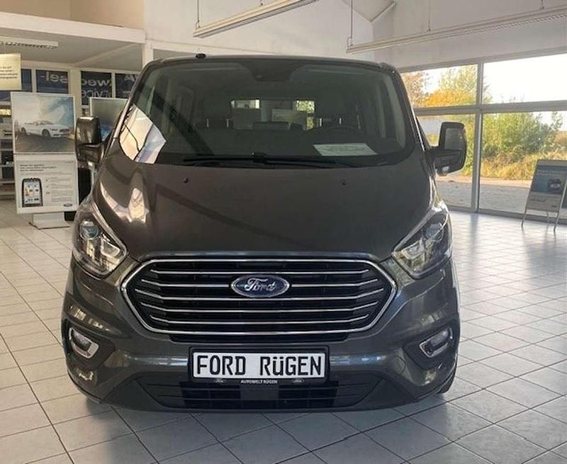 Magnetic Gebraucht 2019 Ford Tourneo Titanium Kombi | 33.790 € (Etwas zu teuer) - Bild 1/4