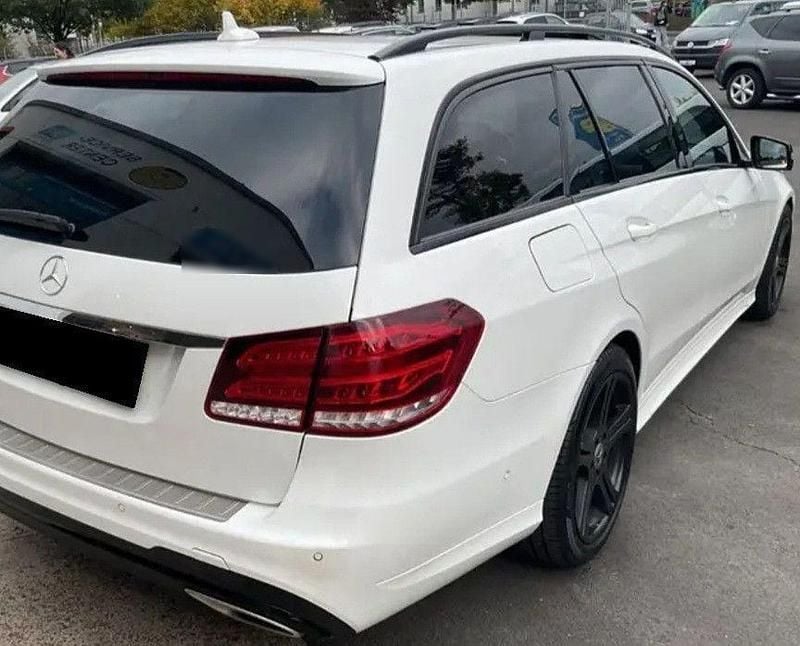 Gebraucht Mercedes E250 AMG 204 PS (150 kW) 2015 Weiß Kombi