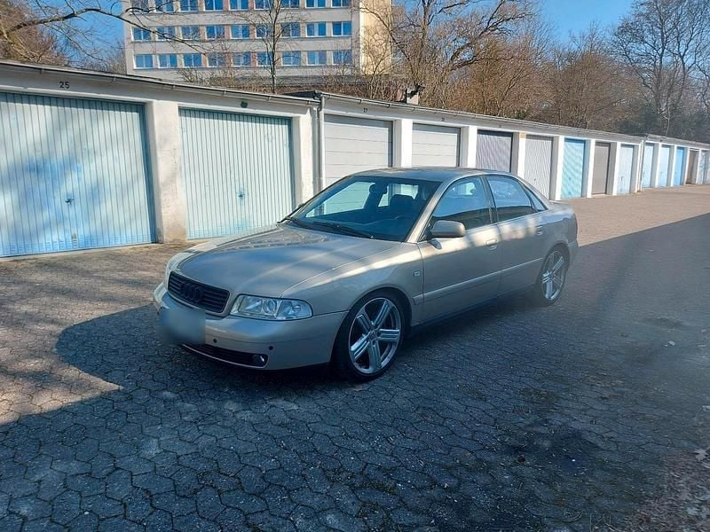 Gebraucht Audi A4 165 PS (121 kW) 2000 Gold Limousine