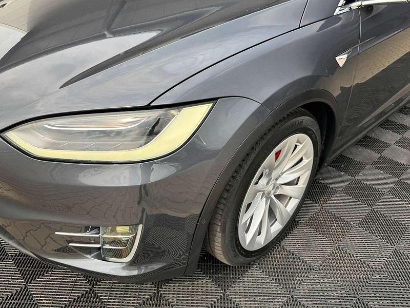 Second-hand Tesla Model X 584 kW (795 CP) 2019 Argintiu SUV