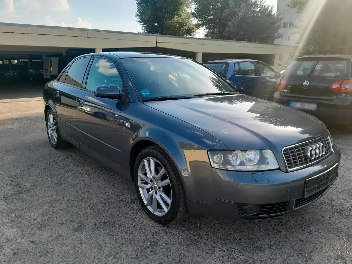 Gebraucht Audi A4 130 PS (95 kW) 2001 Grau Limousine