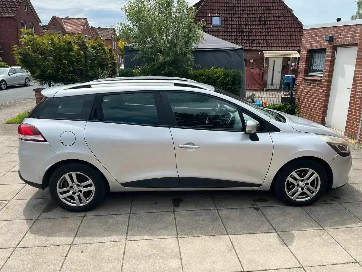Gebraucht Renault Clio GrandTour 75 PS (55 kW) 2014 Silber Kombi