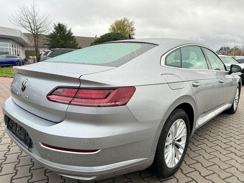 Gebraucht VW Arteon 150 PS (110 kW) 2022 Silber Limousine