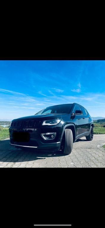 Gebraucht Jeep Compass Limited 140 PS (102 kW) 2017 Schwarz SUV
