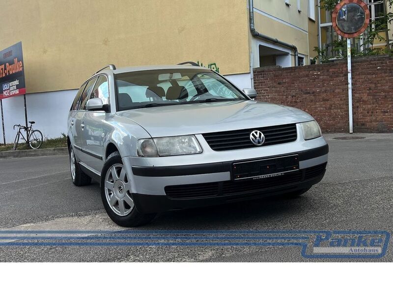Satinsilber metallic Gebraucht 2000 VW Passat Edition Kombi | 990 € (Fairer Preis) - Bild 1/4