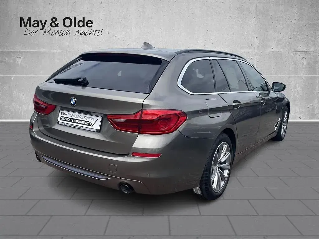 Gebraucht BMW 520 Sport Line 184 PS (135 kW) 2019 Braun Kombi