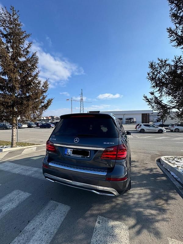 Grau Gebraucht 2012 Mercedes GL350 SUV | 27.000 € (Teuer) - Bild 1/4