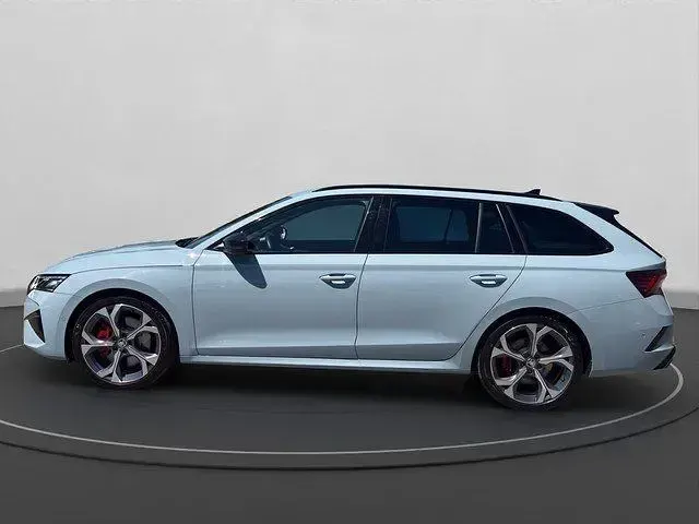 Gebraucht Skoda Octavia RS 265 PS (194 kW) 2025 Grau Kombi