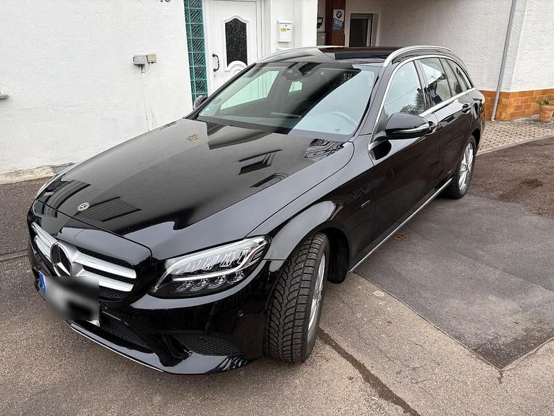 Gebraucht Mercedes C300e 306 PS (225 kW) 2021 Schwarz Kombi