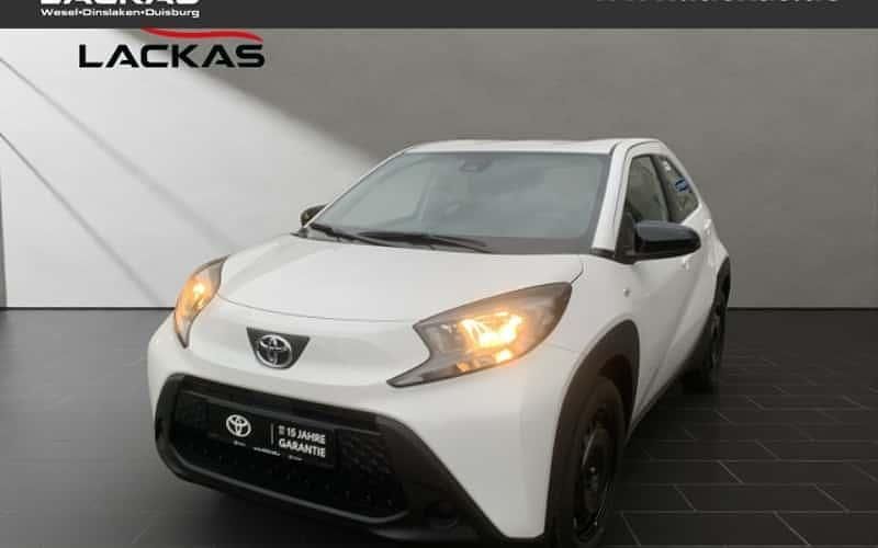 Weiß Neu 2025 Toyota Aygo Business Edition Kleinwagen | 15.790 € - Bild 1/4