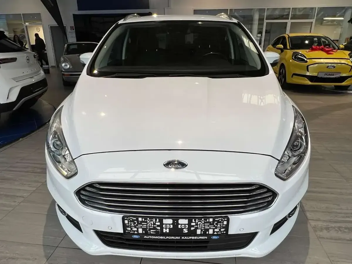 Second-hand Ford S-MAX S 150 CP (110 kW) 2018 Alb Monovolum