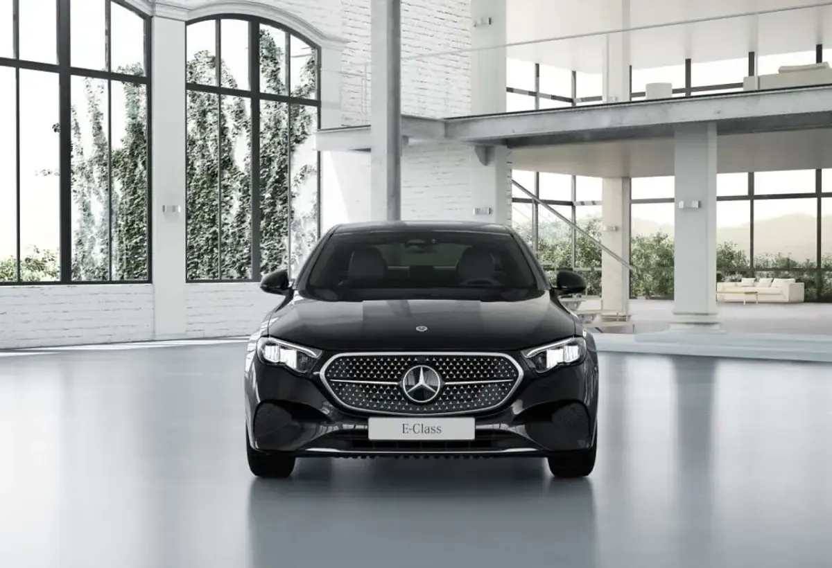 Second-hand Mercedes E220 Avantgarde 197 CP (144 kW) 2026 Negru Berlinǎ