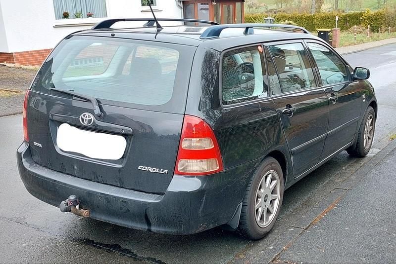 Gebraucht Toyota Corolla 110 PS (80 kW) 2003 Schwarz Kombi