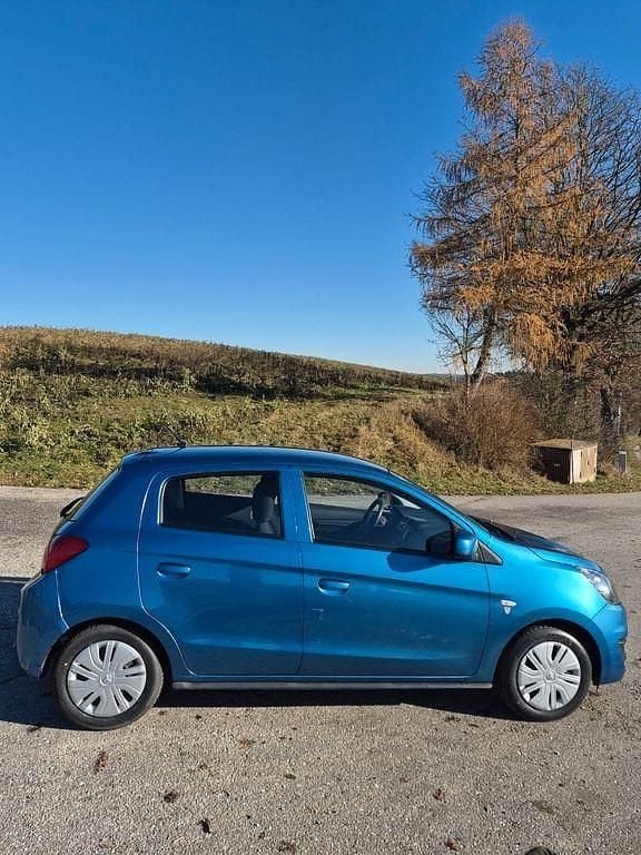 Gebraucht Mitsubishi Space Star 71 PS (52 kW) 2017 Blau Kleinwagen