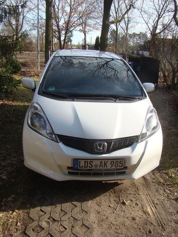 Gebraucht Honda Jazz Elegance 99 PS (72 kW) 2013 Weiß Kleinwagen