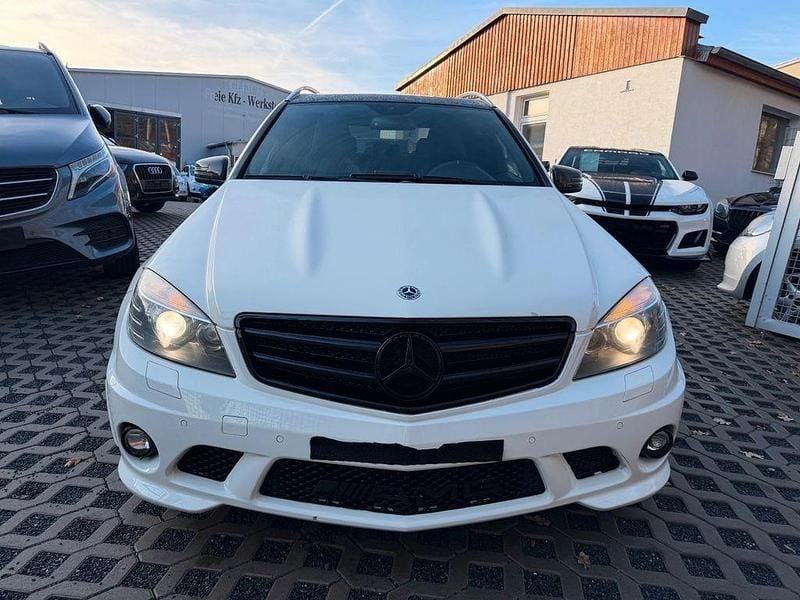 Gebraucht Mercedes C63 AMG AMG 457 PS (336 kW) 2009 Weiß Limousine