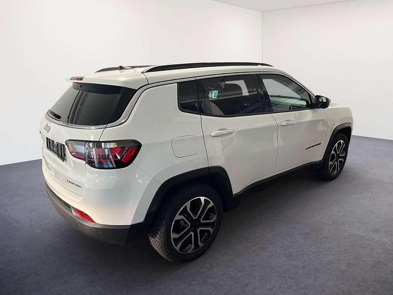 Gebraucht Jeep Compass Limited 131 PS (96 kW) 2022 Weiss SUV