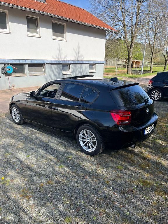 Gebraucht BMW 120 184 PS (135 kW) 2014 Schwarz Kleinwagen