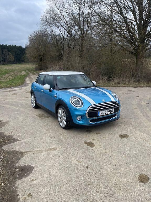 Gebraucht Mini Cooper 136 PS (100 kW) 2019 Blau Kleinwagen