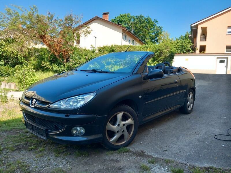 Schwarz Gebraucht 2004 Peugeot 206 CC Filou Cabrio | 550 € - Bild 1/4