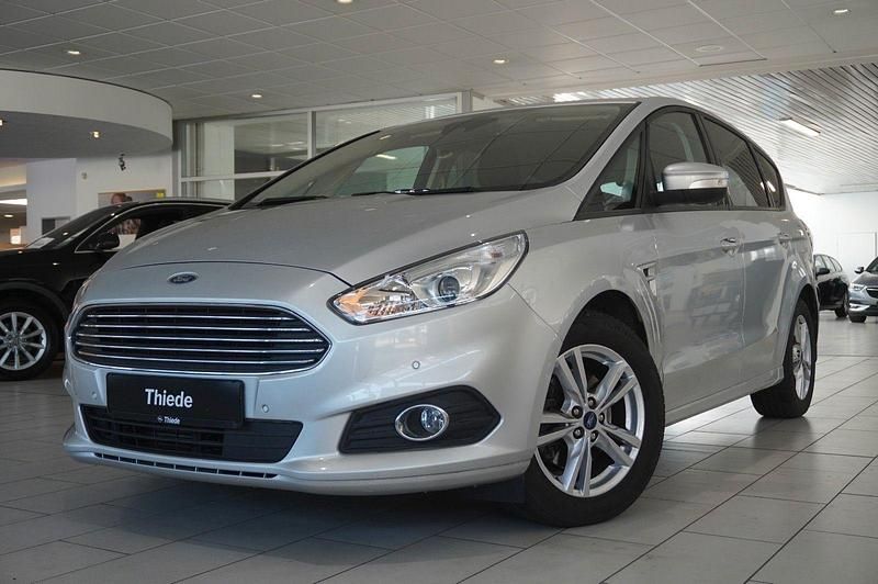 Gebraucht Ford S-MAX Business Edition 179 PS (131 kW) 2016 Silber Van / Kleinbus