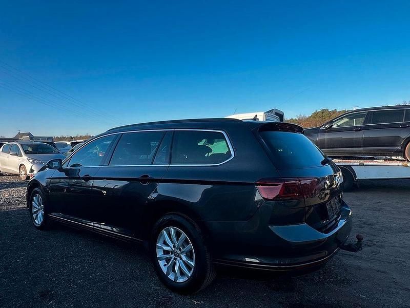 Gebraucht VW Passat Business 190 PS (139 kW) 2020 Grau Kombi