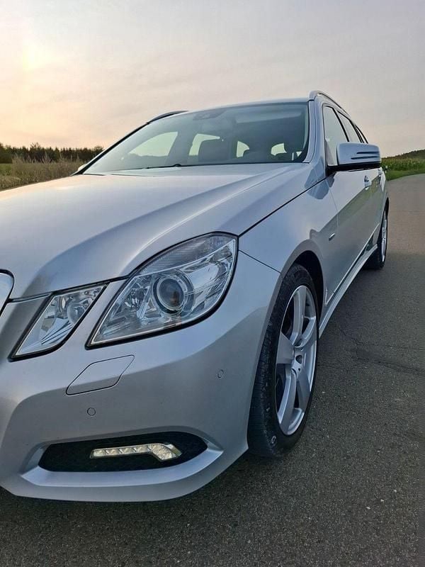 Usata Mercedes E350 231 CV (169 kW) 2010 Argento Station wagon